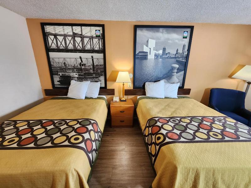 Double Room with Two Double Beds - Non-Smoking image 3