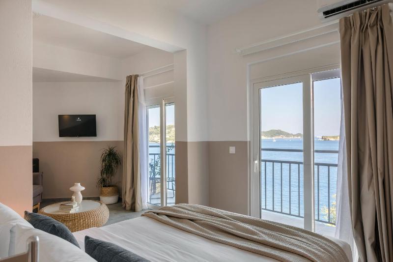 The Rock Suites - image 11