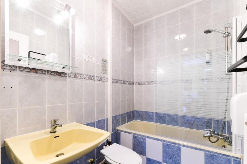 Double Room image 1