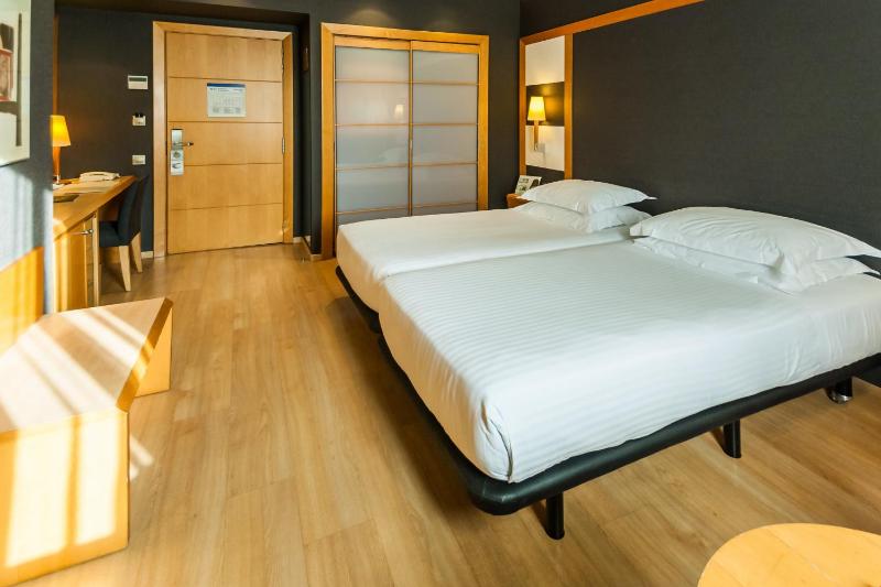 Superior Double or Twin Room image 1