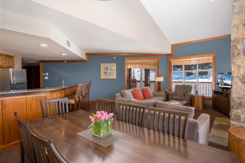 Legends Whistler by Lodging Ovations - image 33