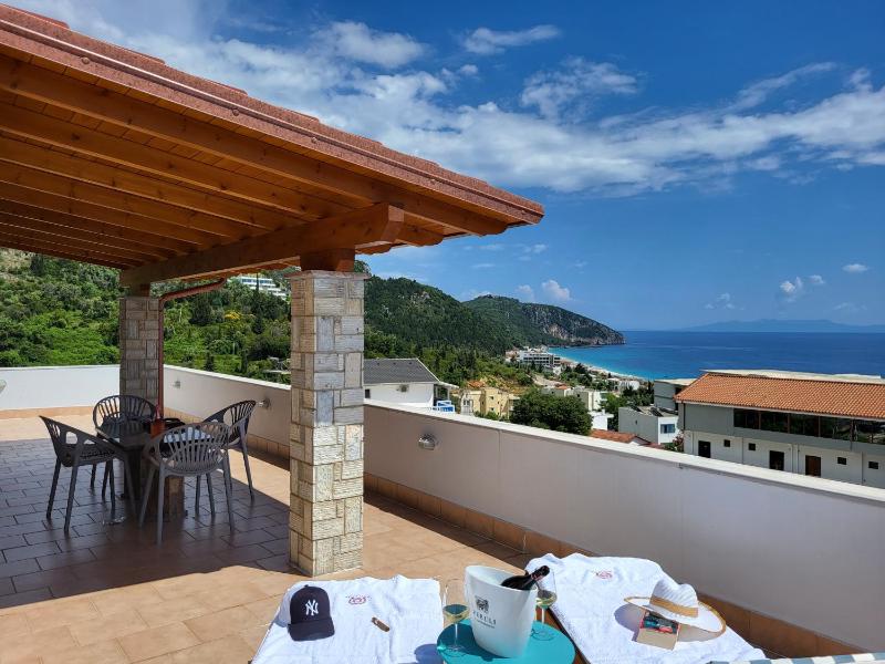 Suite with Sea View image 4