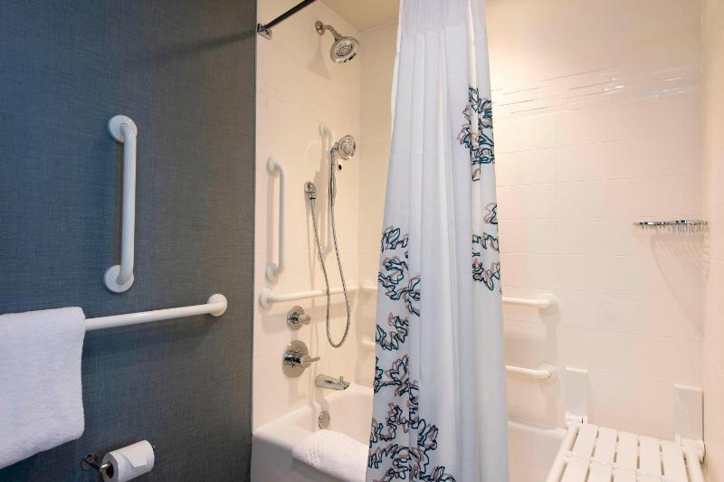 Studio Suite with Panoramic View image 2