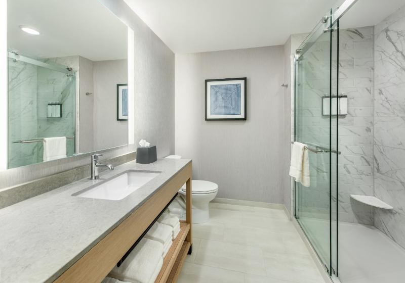 King Room with Sofa Bed and Balcony image 3