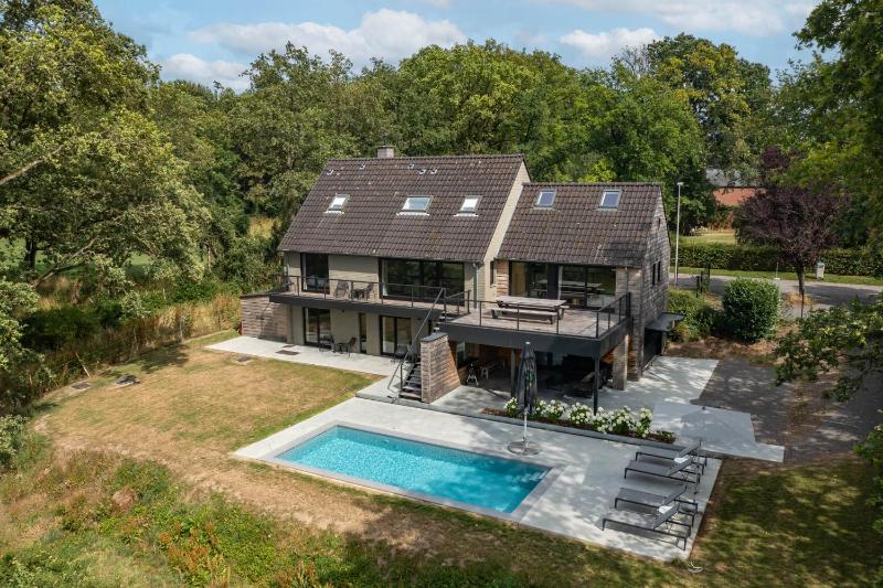 Gite 1 Maison Caerdinael - Gîte 14 personnes sur les hauteurs de Durbuy - image 9