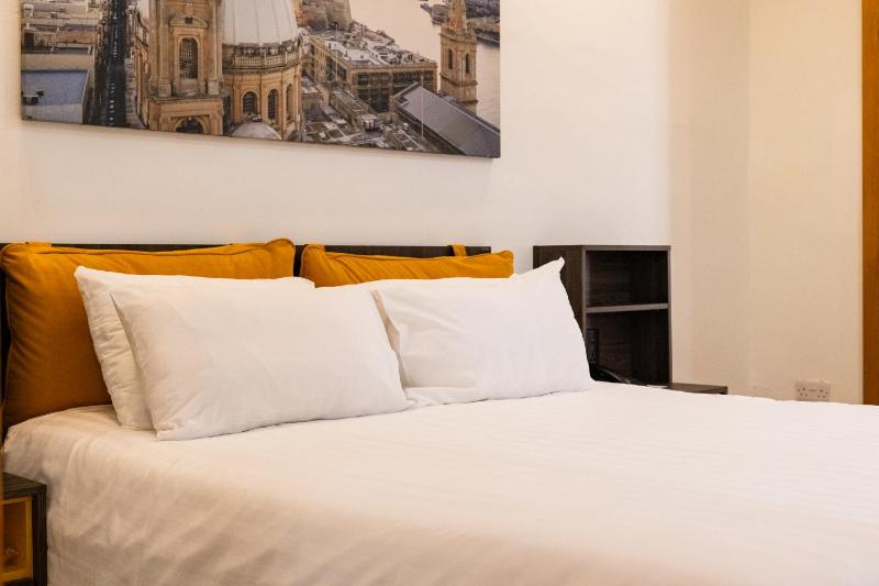 Suite with Terrace image 1