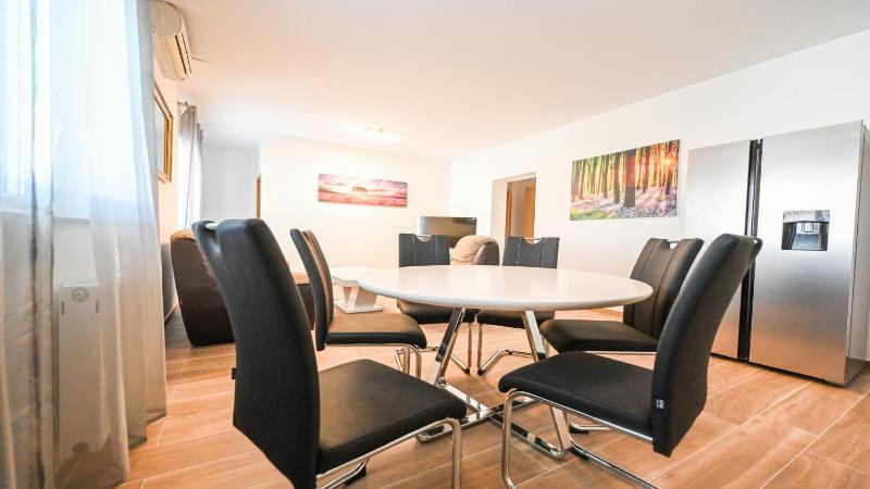 Holiday Home Urbana with pool - image 12
