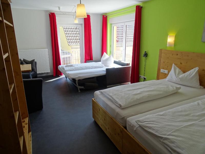 Triple Room image 1
