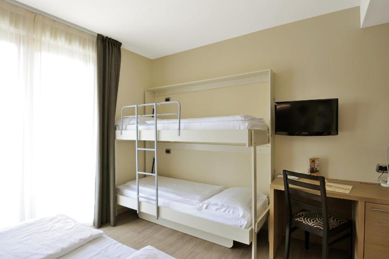 Quadruple Room with Balcony or Patio image 4