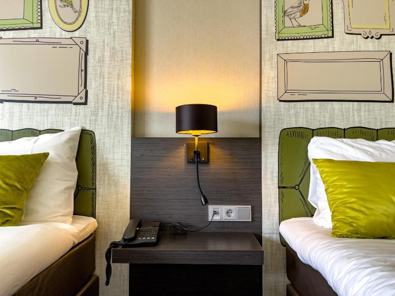 Superior Double Room image 3