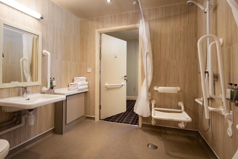King Room - Disability Access image 3