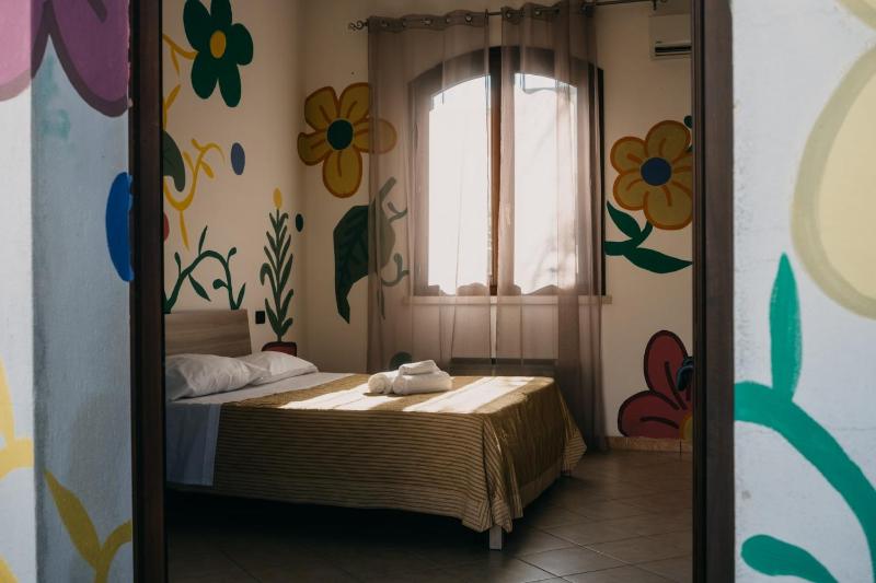 Double Room image 4