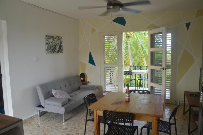 Ocean view one bedroom Trade Winds - image 19