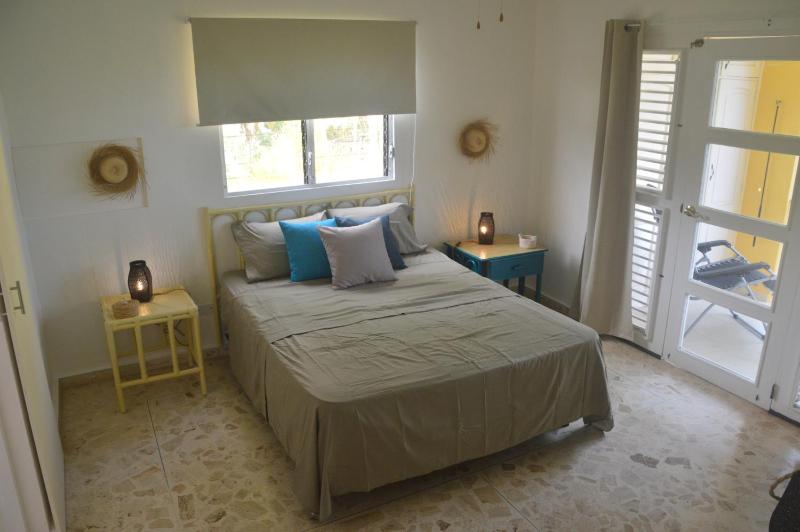 Ocean view one bedroom Trade Winds - image 10