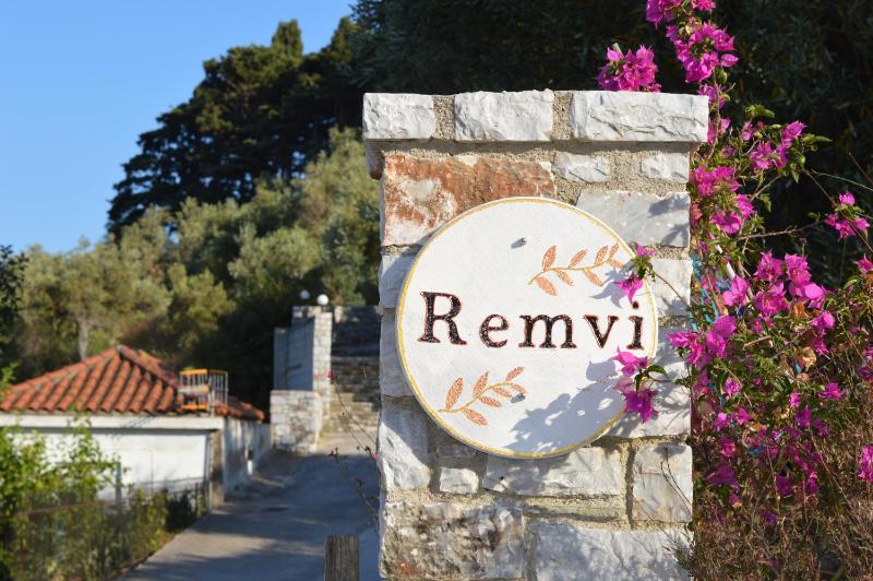 Remvi Apartments - image 3