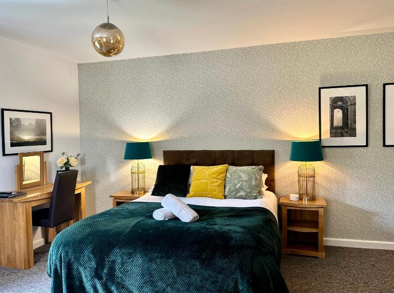 Superior King Room image 1
