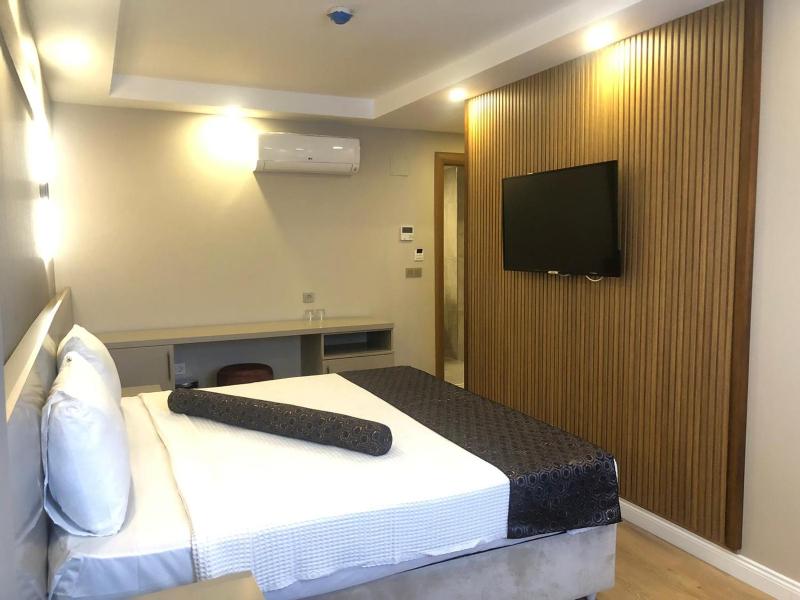 Deluxe Double Room image 4