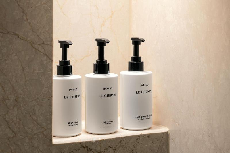 Castle Hill View, Guest room, 1 King image 4