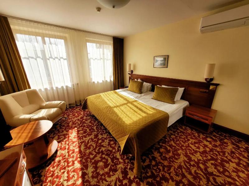 Superior Double or Twin Room image 2