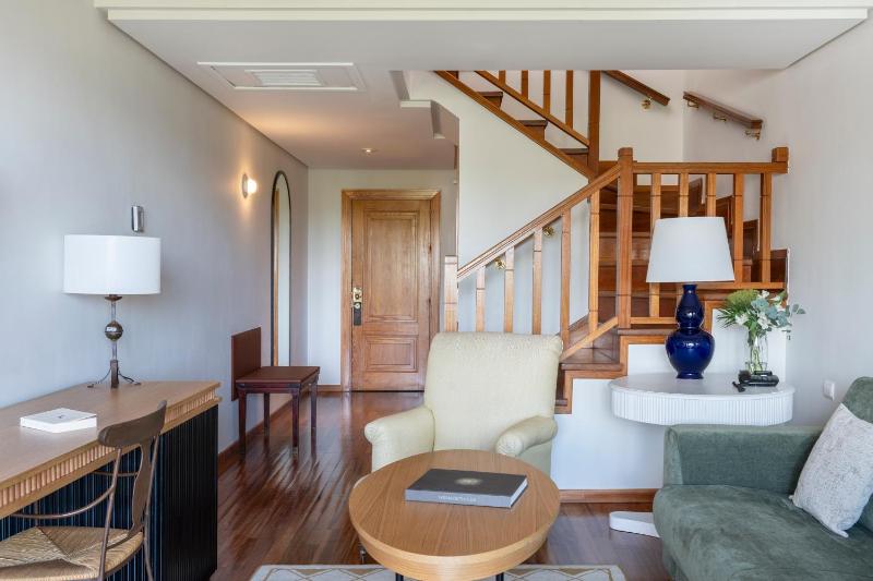 Duplex Double Room image 3