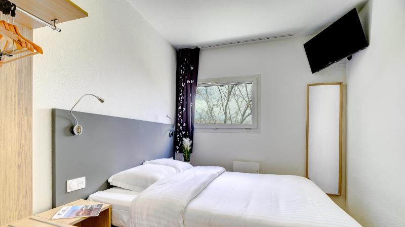 Double Room image 2