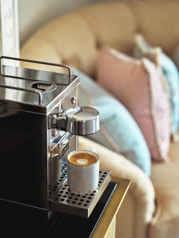 Executive King Room image 3