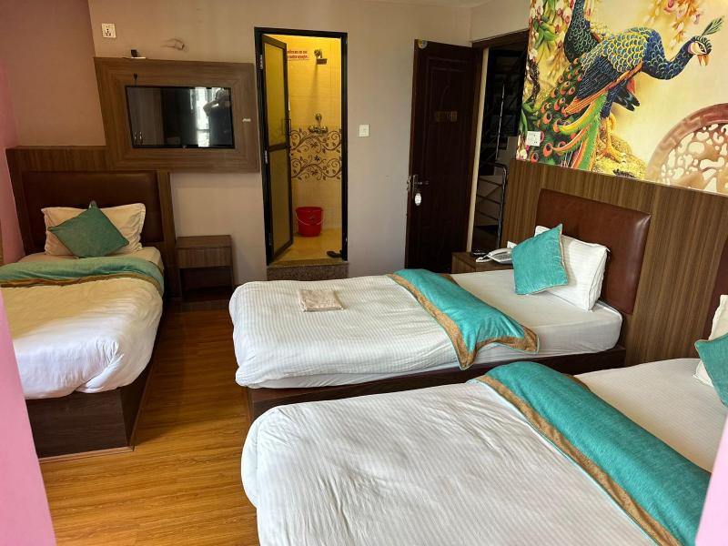 HOTEL PARAMI INN - image 11