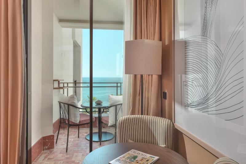 Double Room with Partial Sea View Supreme image 3