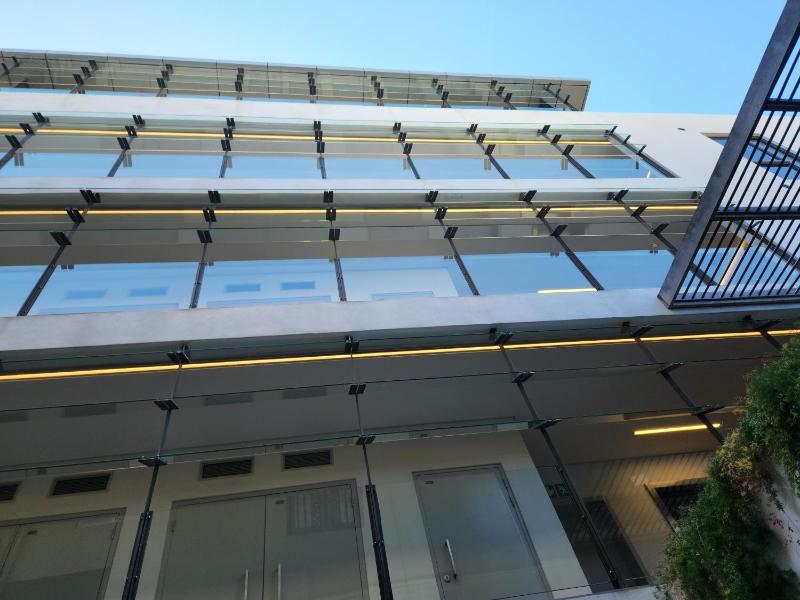 Luxury Apartment image 4