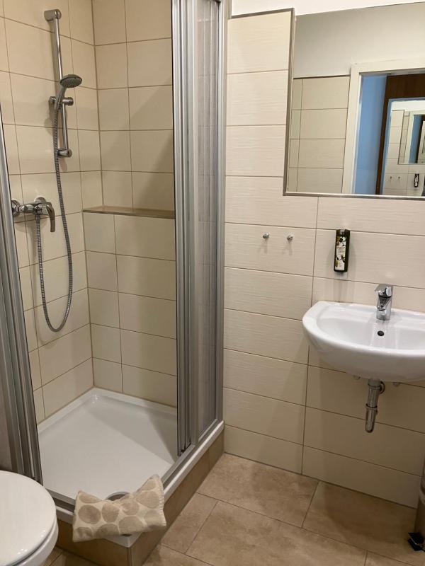 Single Room image 2