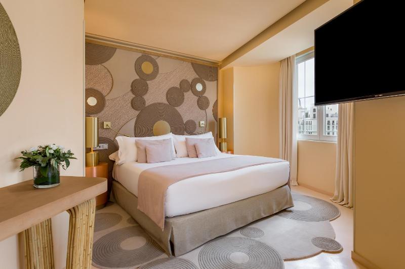 Junior Suite with Gran Via View image 1
