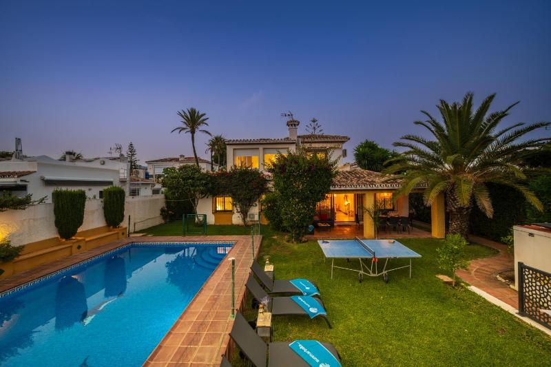 Typical beach house Las Chapas Playa with heated pool - image 40