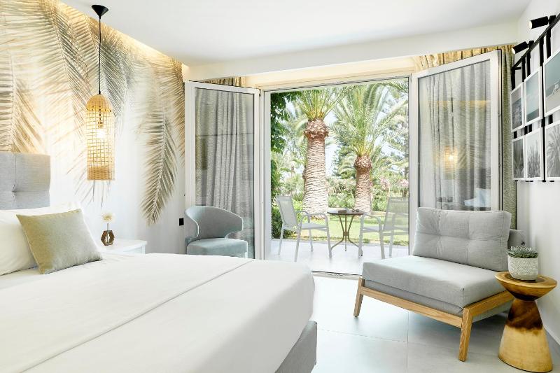 Double Room with Garden View  image 1