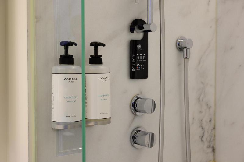 Classic Double or Twin Room with Interior View image 1