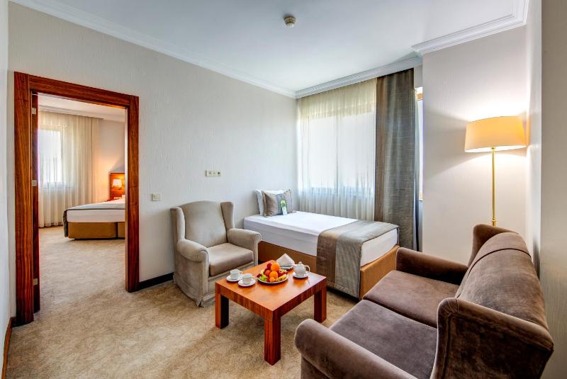 Family Suite image 3