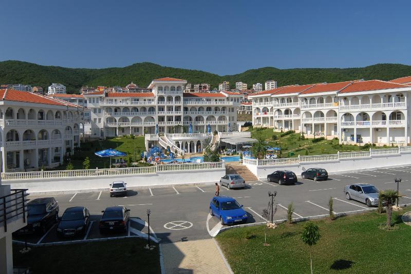 Lazur 1-5 Apartments Complex - image 27