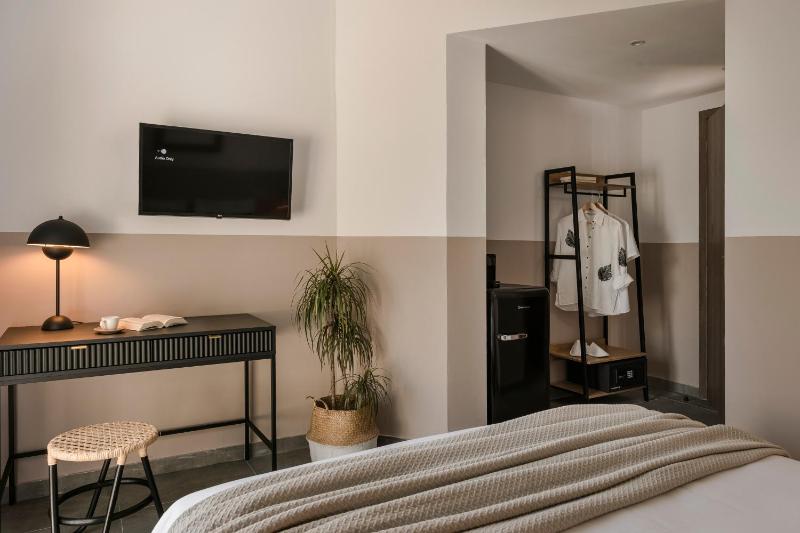 The Rock Suites - image 10