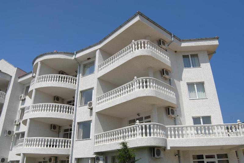 Lazur 1-5 Apartments Complex - image 19