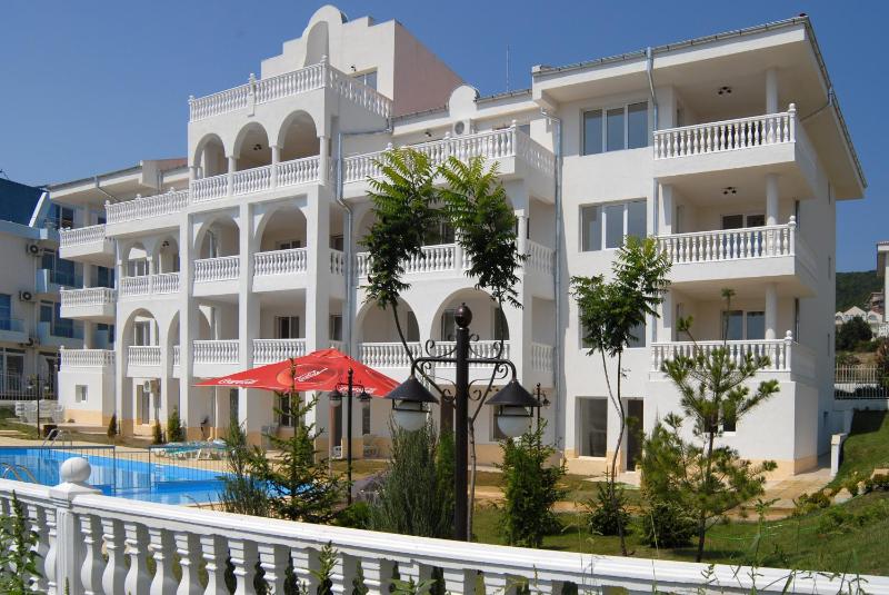 Lazur 1-5 Apartments Complex - image 37