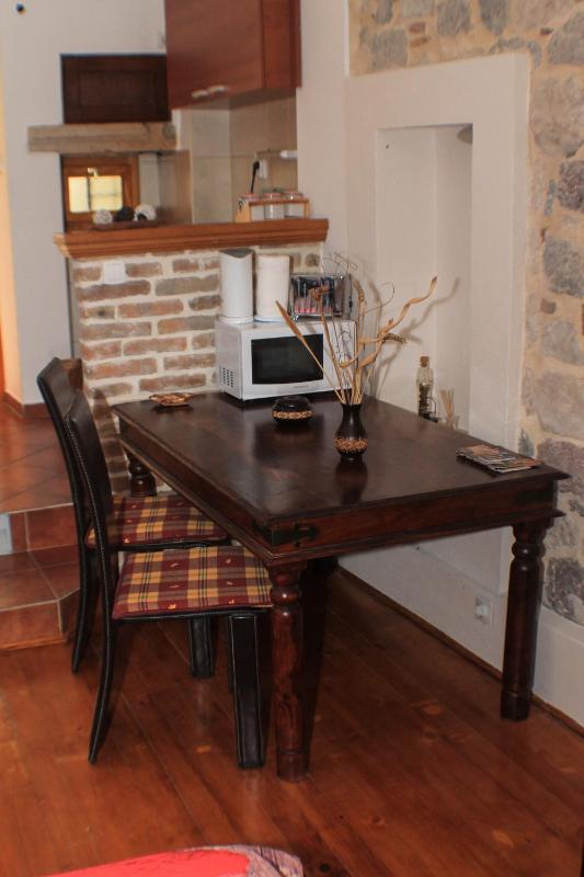 Studio with Patio image 2