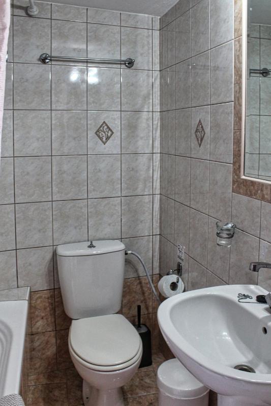 Villa Irida shared pool four bedrooms image 2