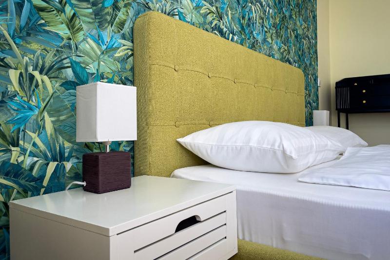 Apartment with Garden View image 2