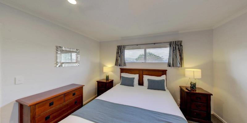 AristaAir- Central City Townhouse - image 10