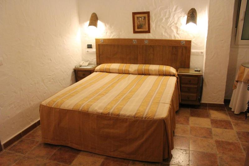 Single Room image 2