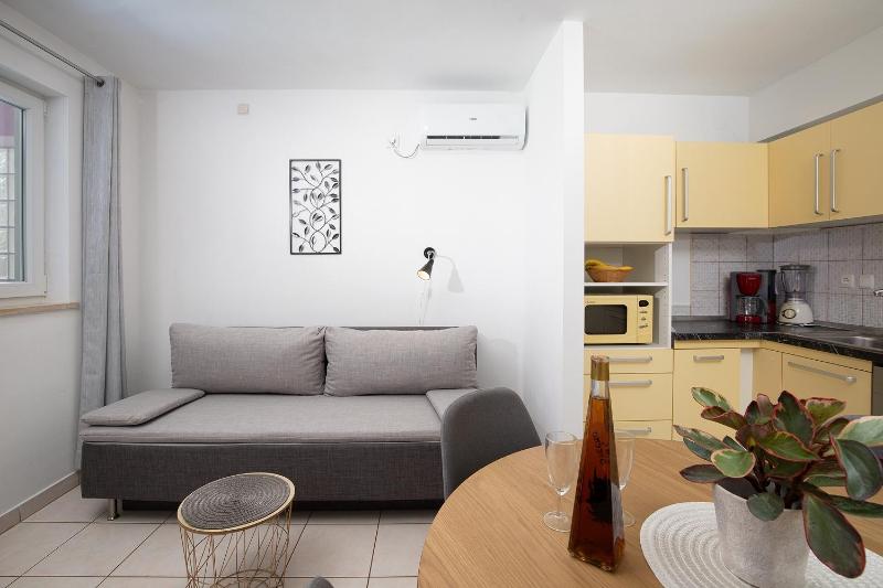 Apartments with parking space Valbandon Fazana - 7227 - image 17