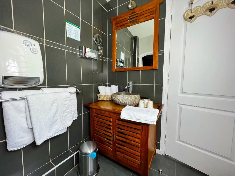 Triple Room image 4