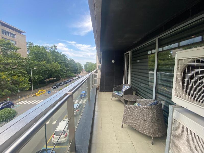 Studio with Balcony and Partial Sea View image 2