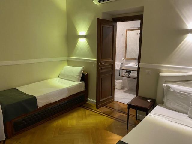 Quintuple Room image 2