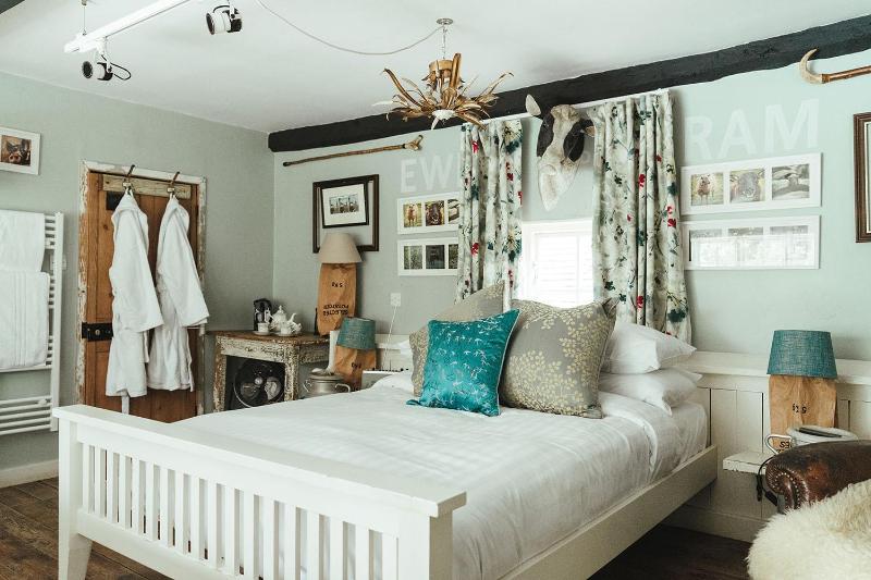 Superior Suite image 1