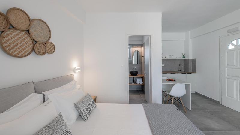 Studio with Sea View image 1